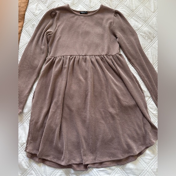 HEIMISH Chocolate Long Sleeve Solid Urban Ribbed Babydoll Mini Dress w/Pockets - Picture 4 of 6